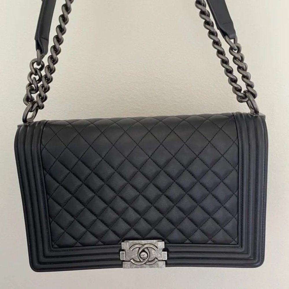 AUTHENTIC BOY CHANEL BAG- NEW MEDIUM